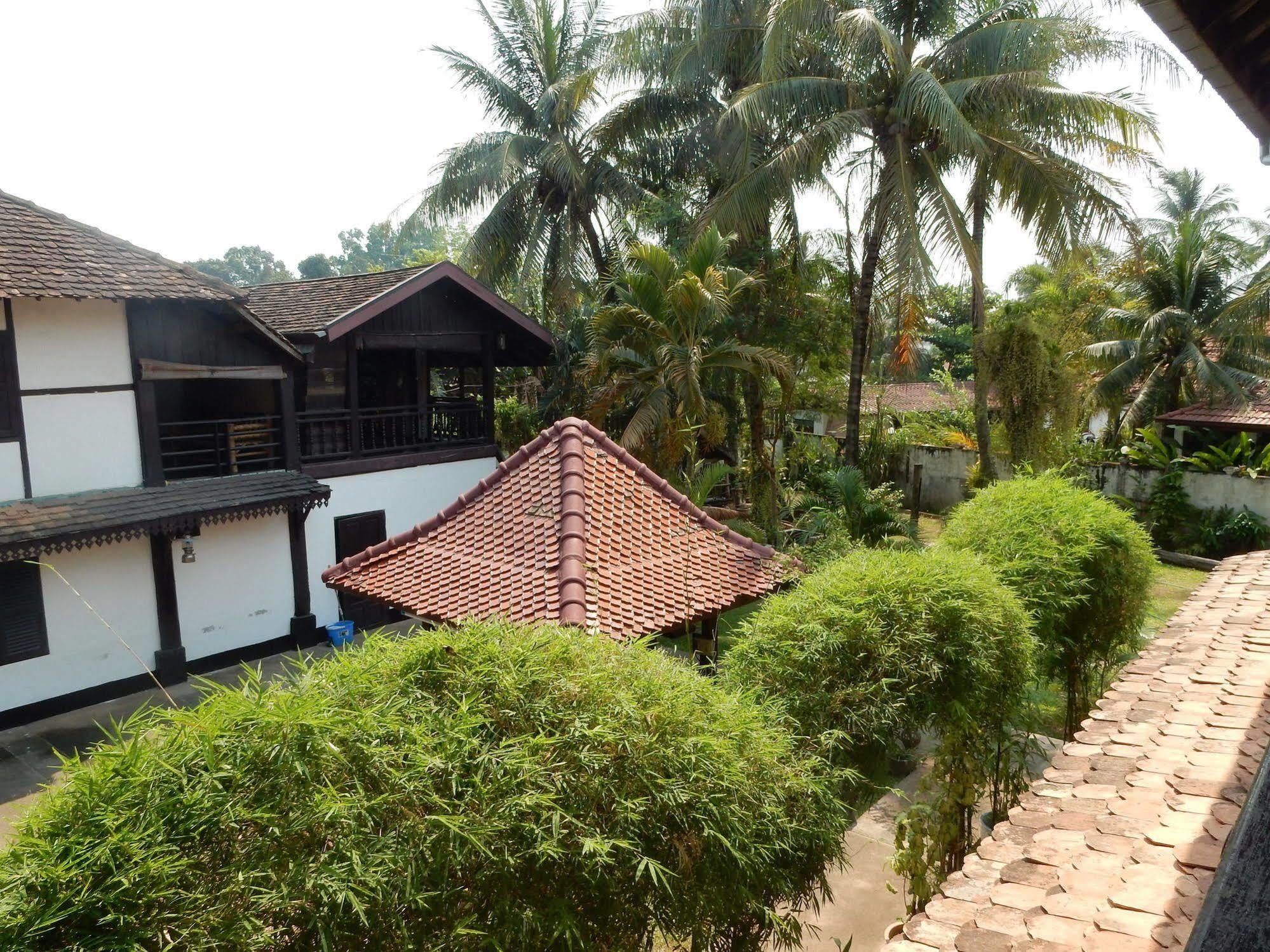 Villa Lao Vientiane Esterno foto